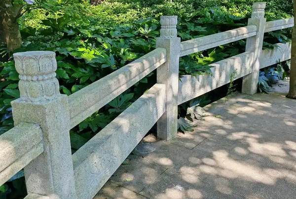 四川省大连水库青石仿古栏杆厂家排名